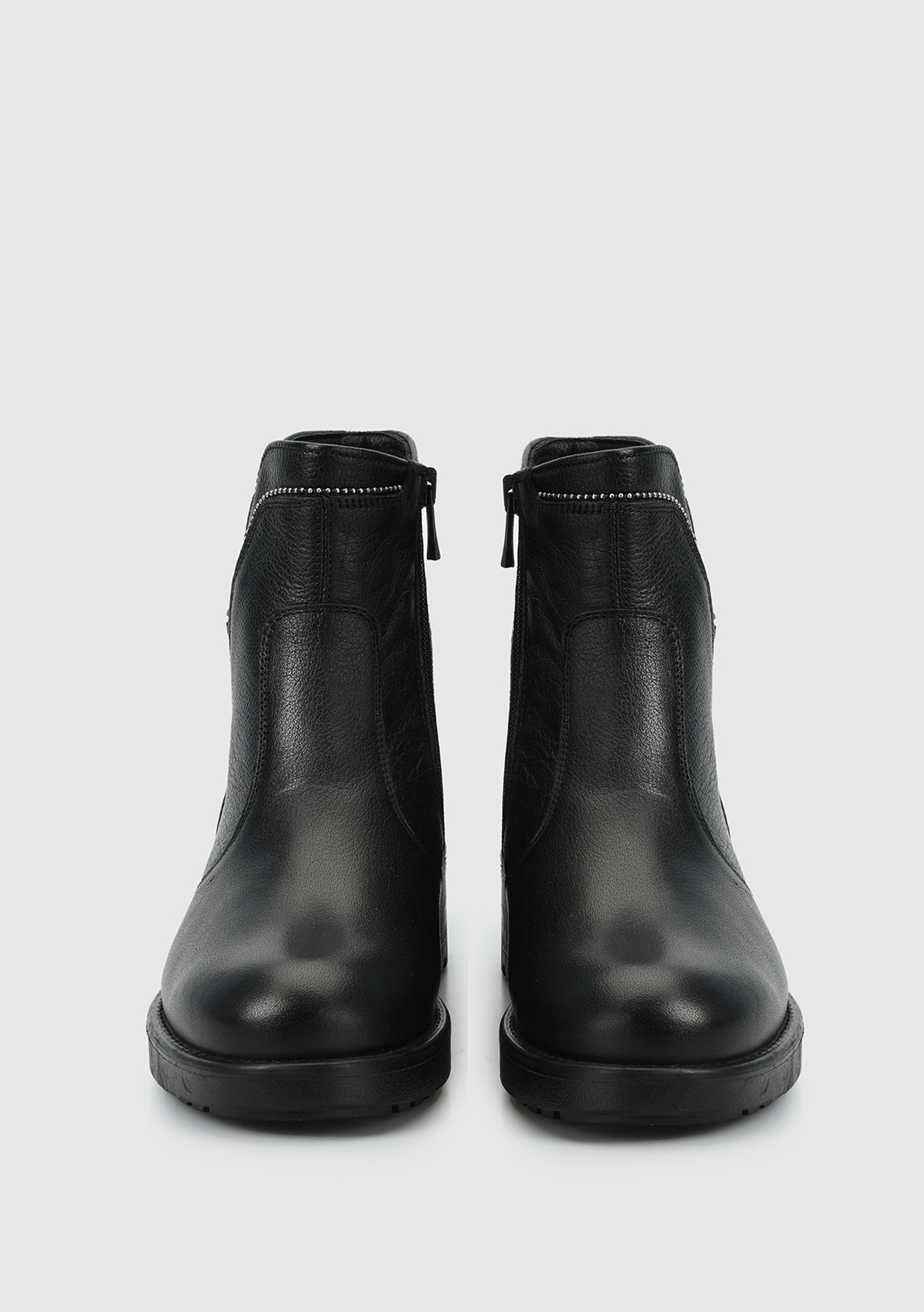 Siyah Deri Kadın Bot - Görsel 4