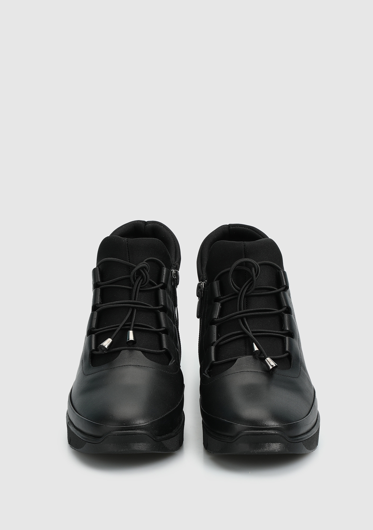 Siyah Deri Kadın Bot - Görsel 4