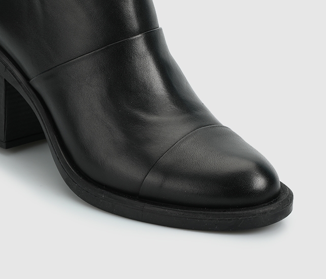 Siyah Deri Kadın Bot - Görsel 6