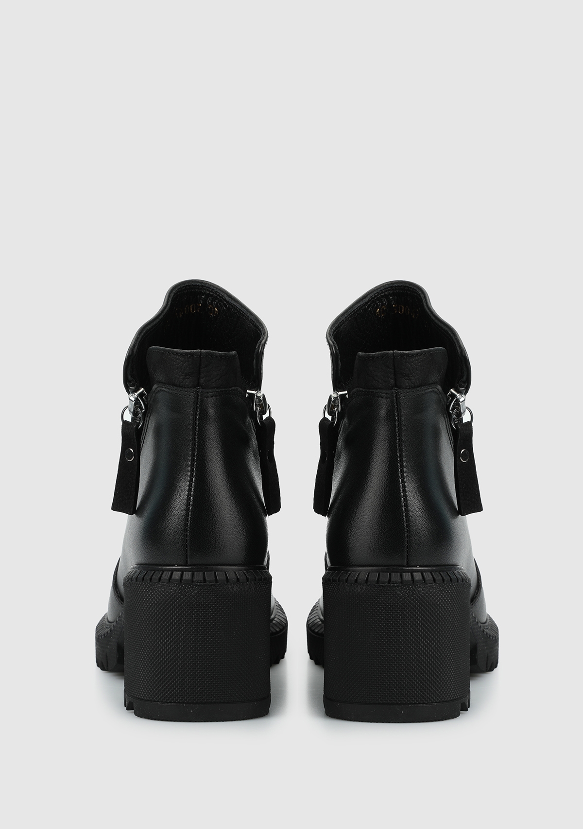 Siyah Deri Kadın Bot - Görsel 5