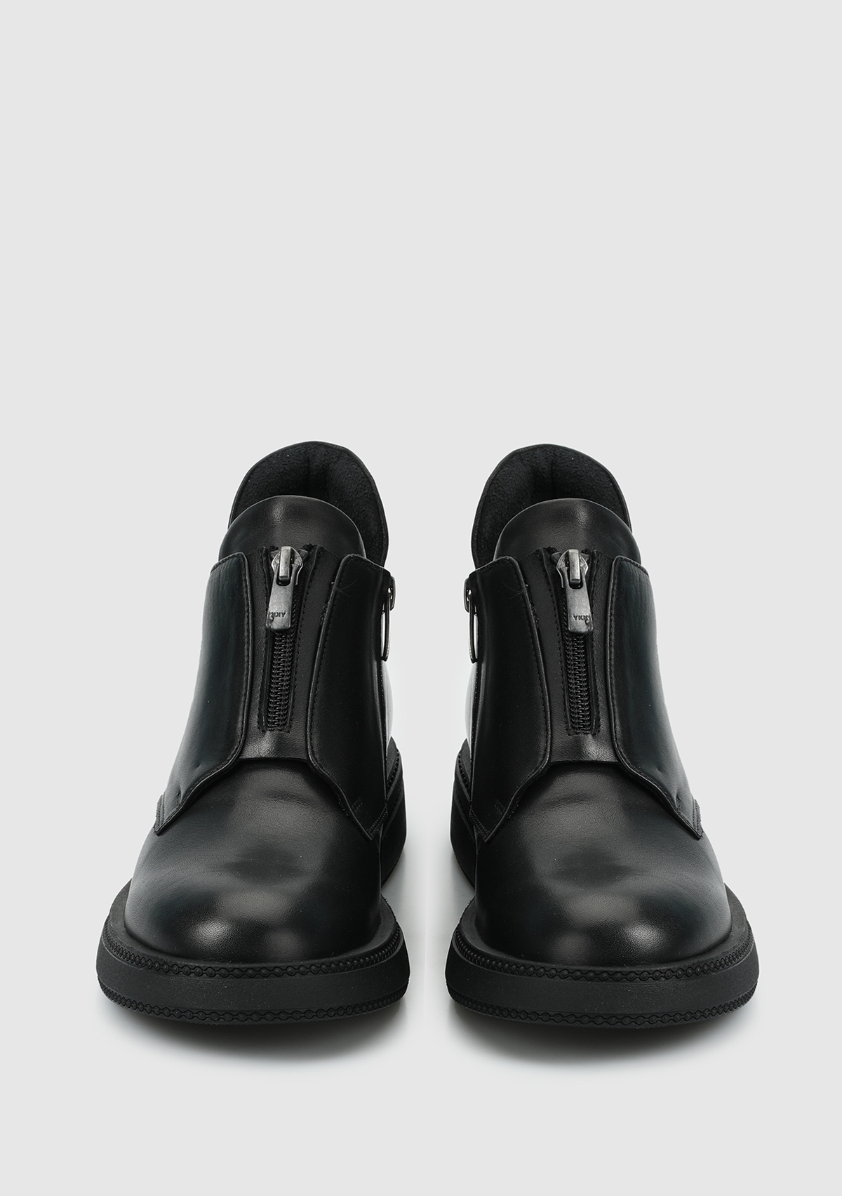 Siyah Deri Kadın Bot - Görsel 4