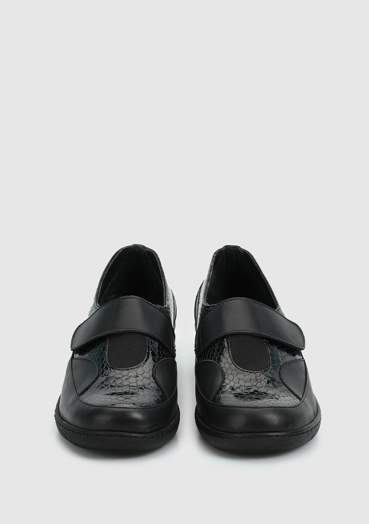 Siyah Deri Kadın Ayakkabı - Görsel 4