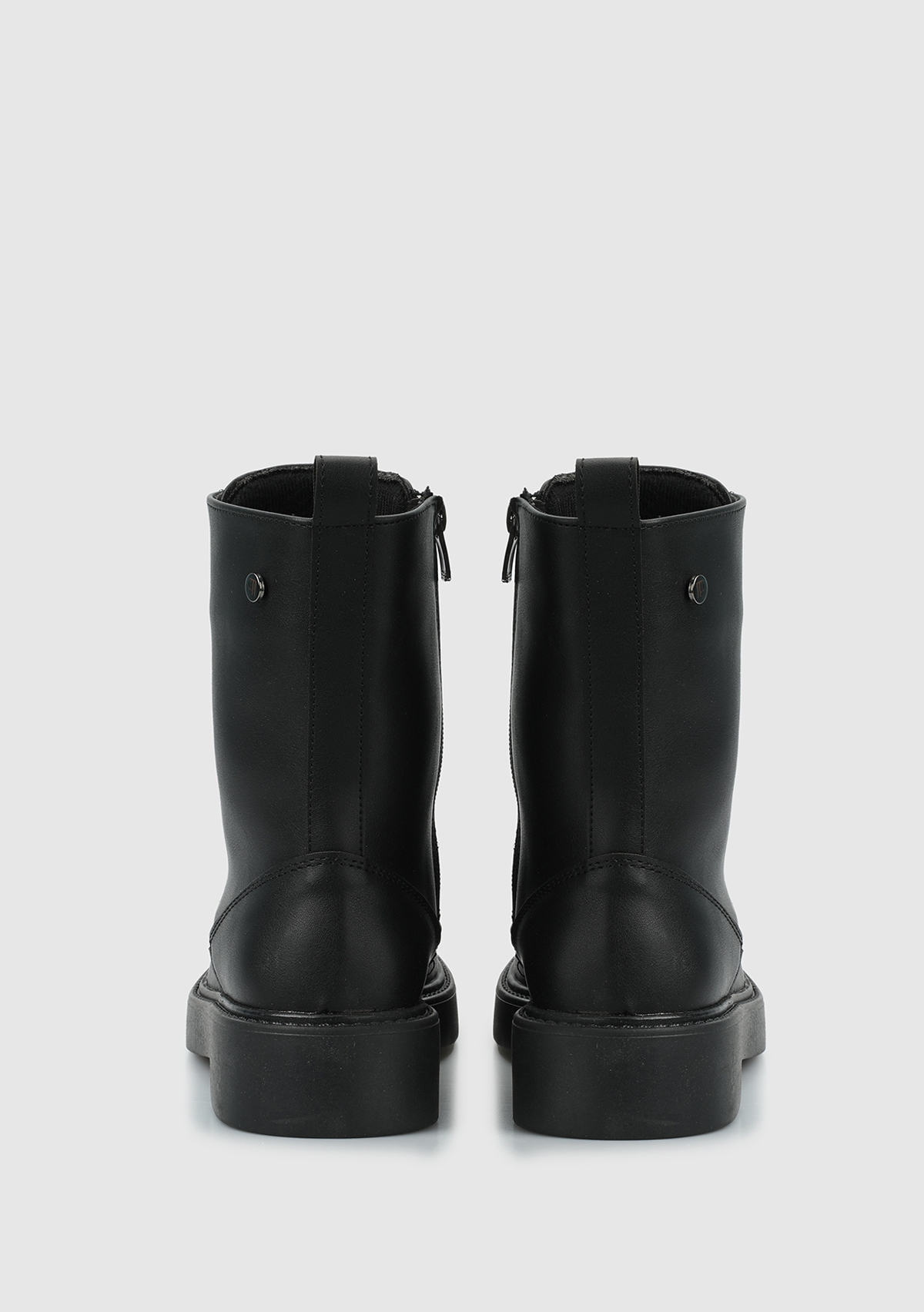 Siyah Kadın Bot - Görsel 5