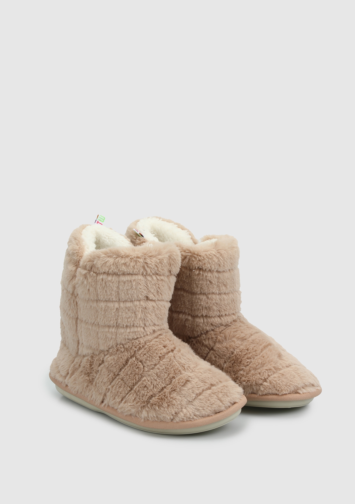 Bej Kadın Ev Terliği - Görsel 3