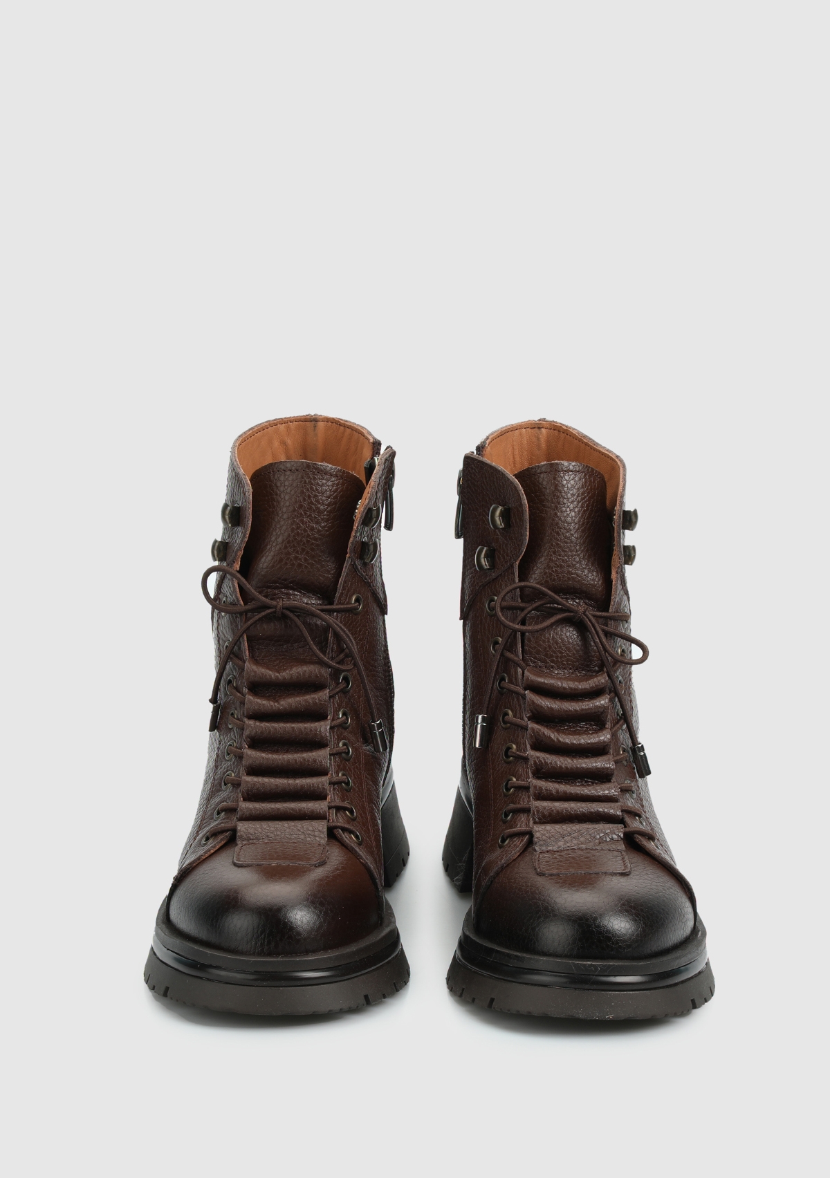 Kahve Deri Kadın Bot - Görsel 4