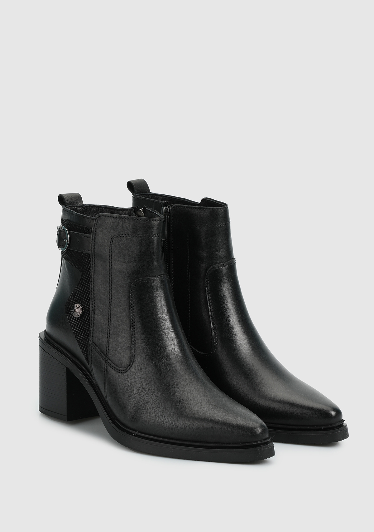 Siyah Deri Kadın Bot - Görsel 3