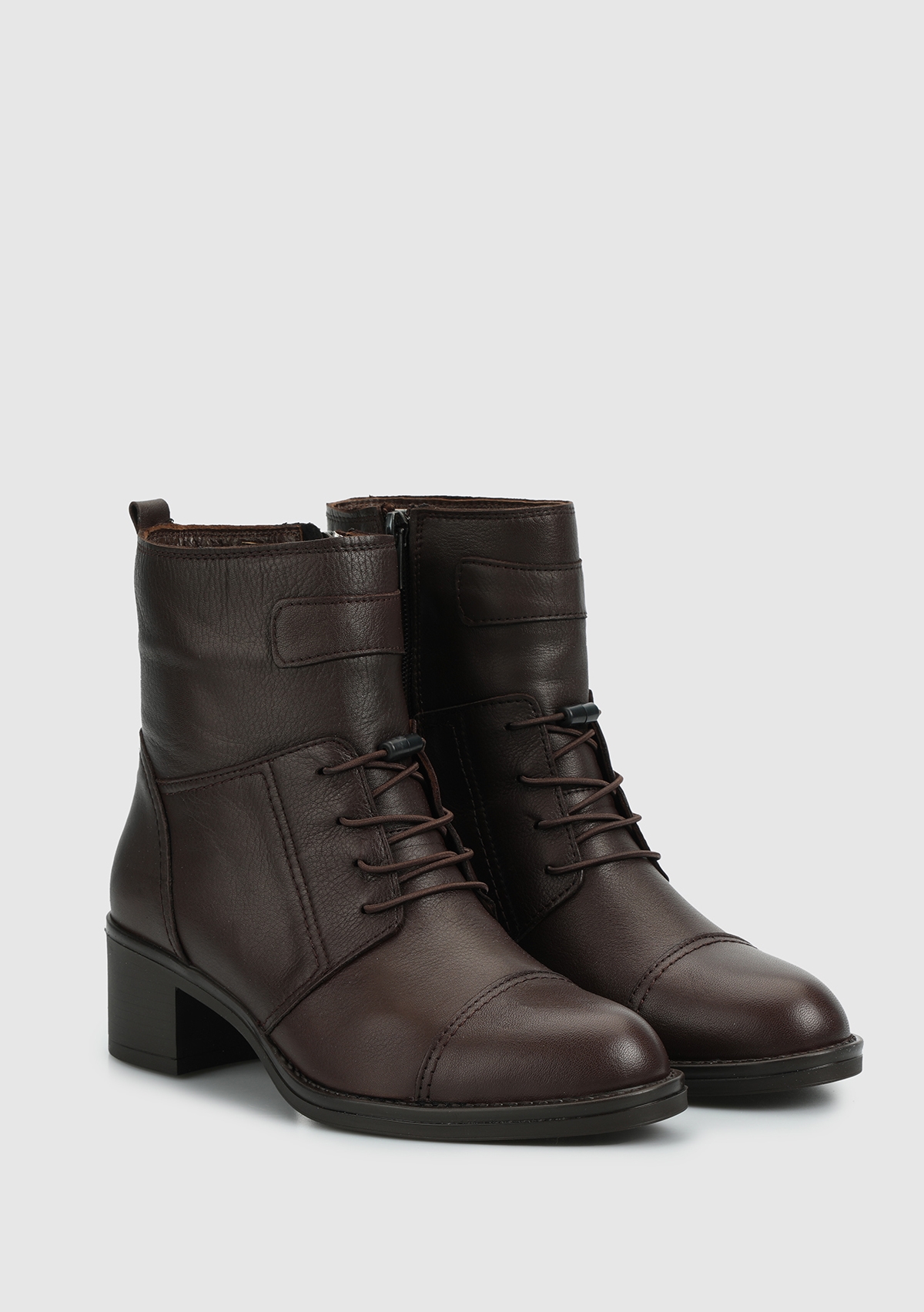 Kahve Deri Kadın Bot - Görsel 3