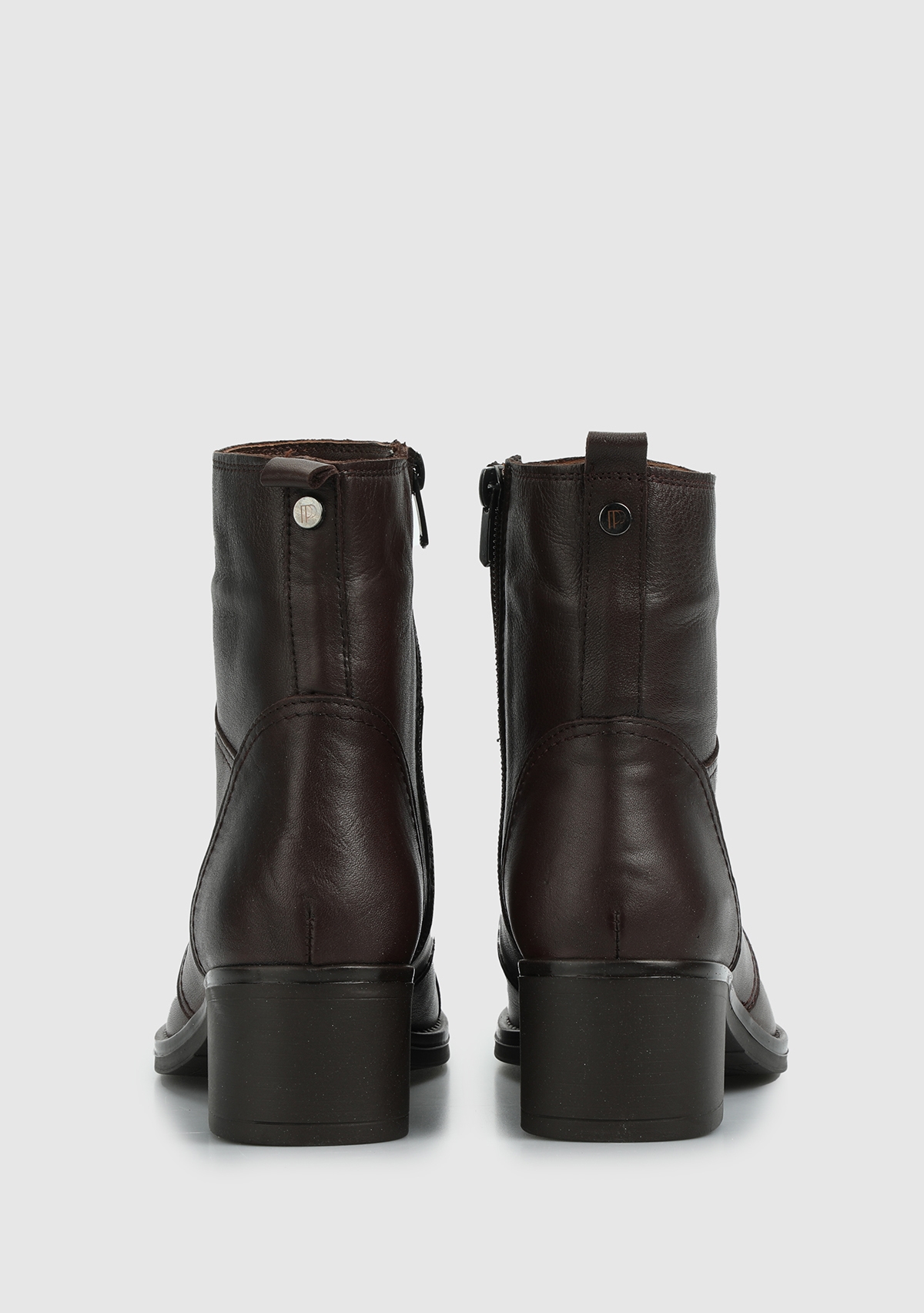 Kahve Deri Kadın Bot - Görsel 5