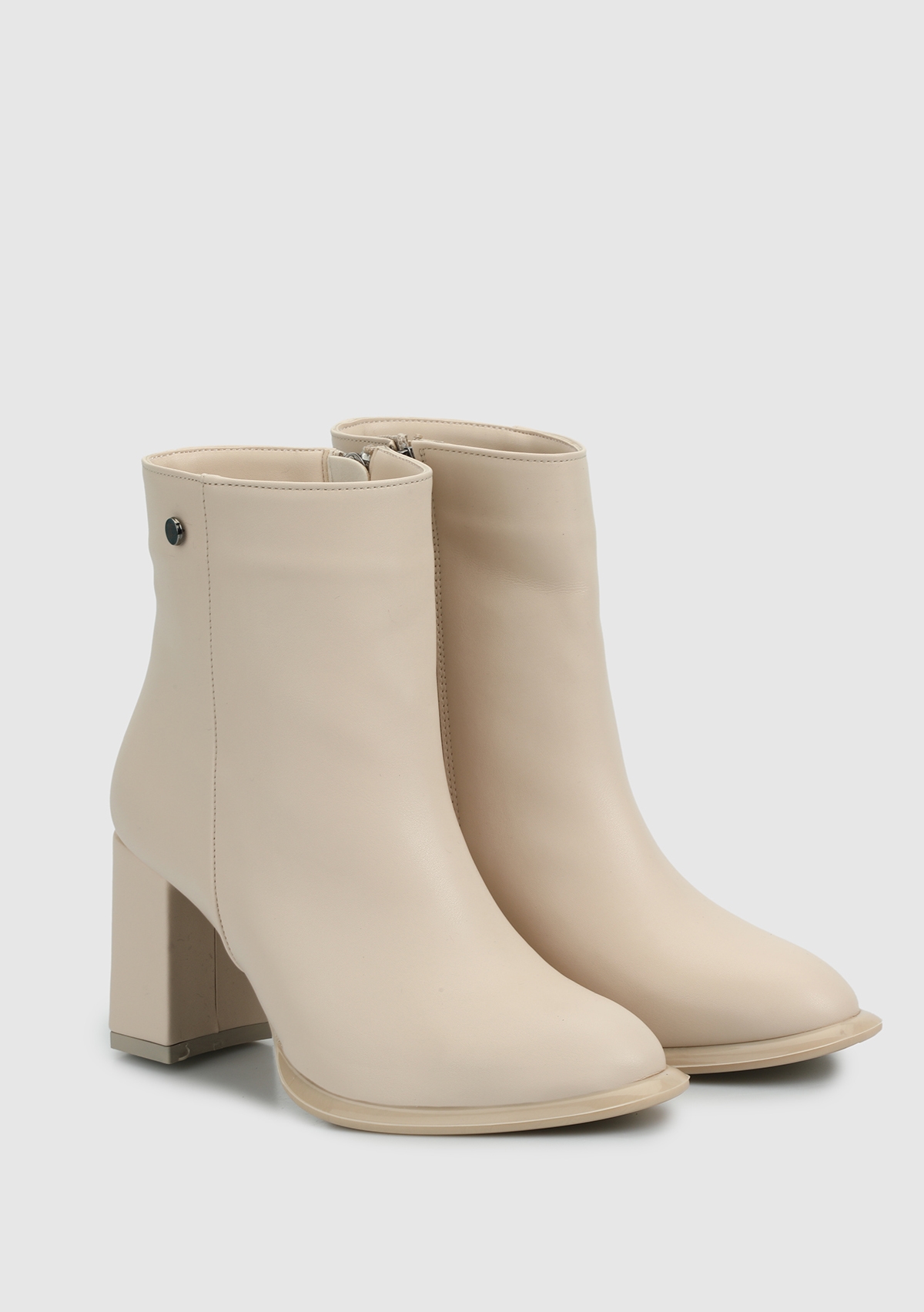 Bej Kadın Bot - Görsel 3