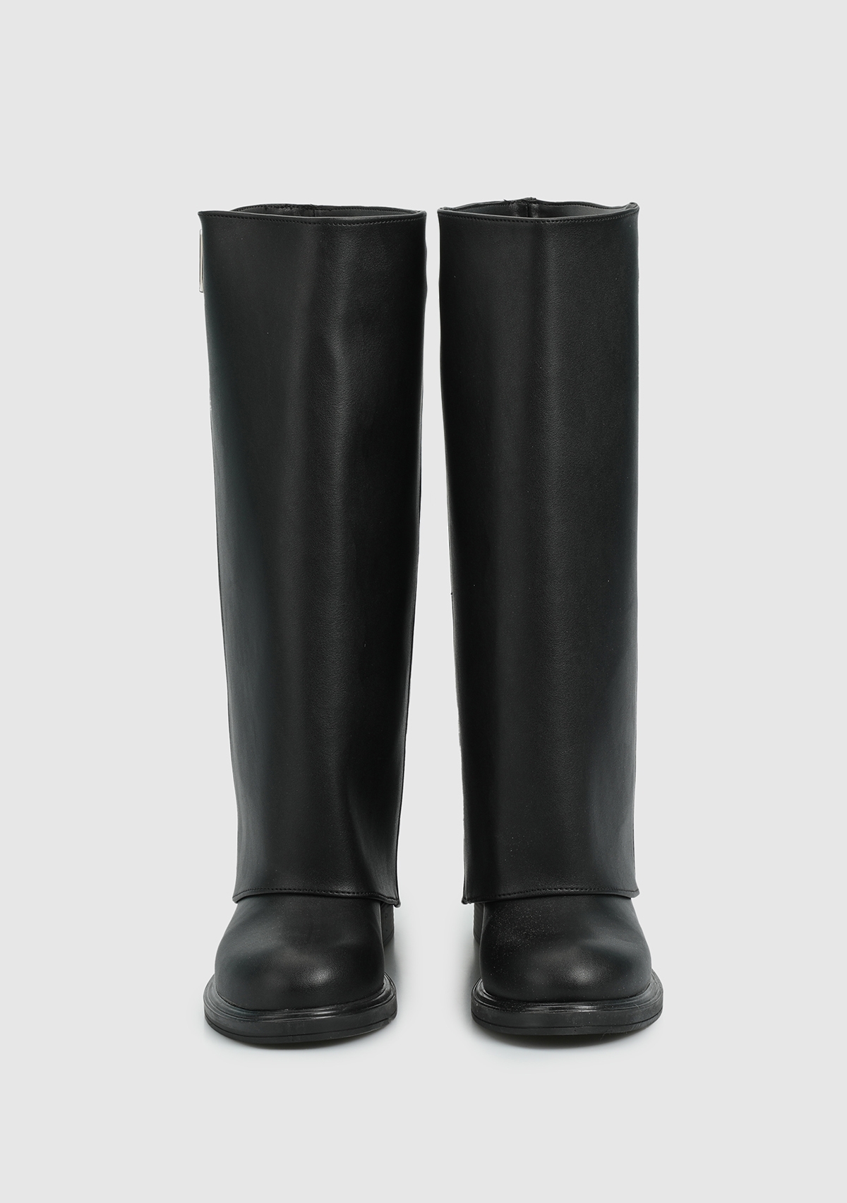 Siyah Kadın Bot - Görsel 4