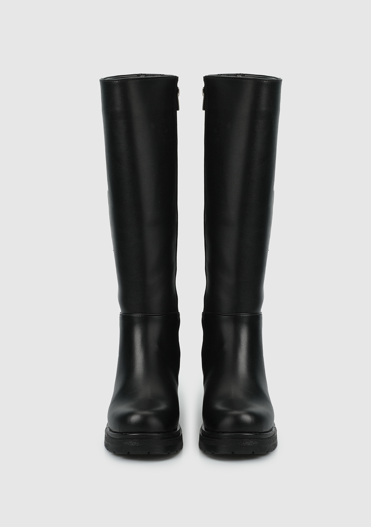 Siyah Kadın Bot - Görsel 4