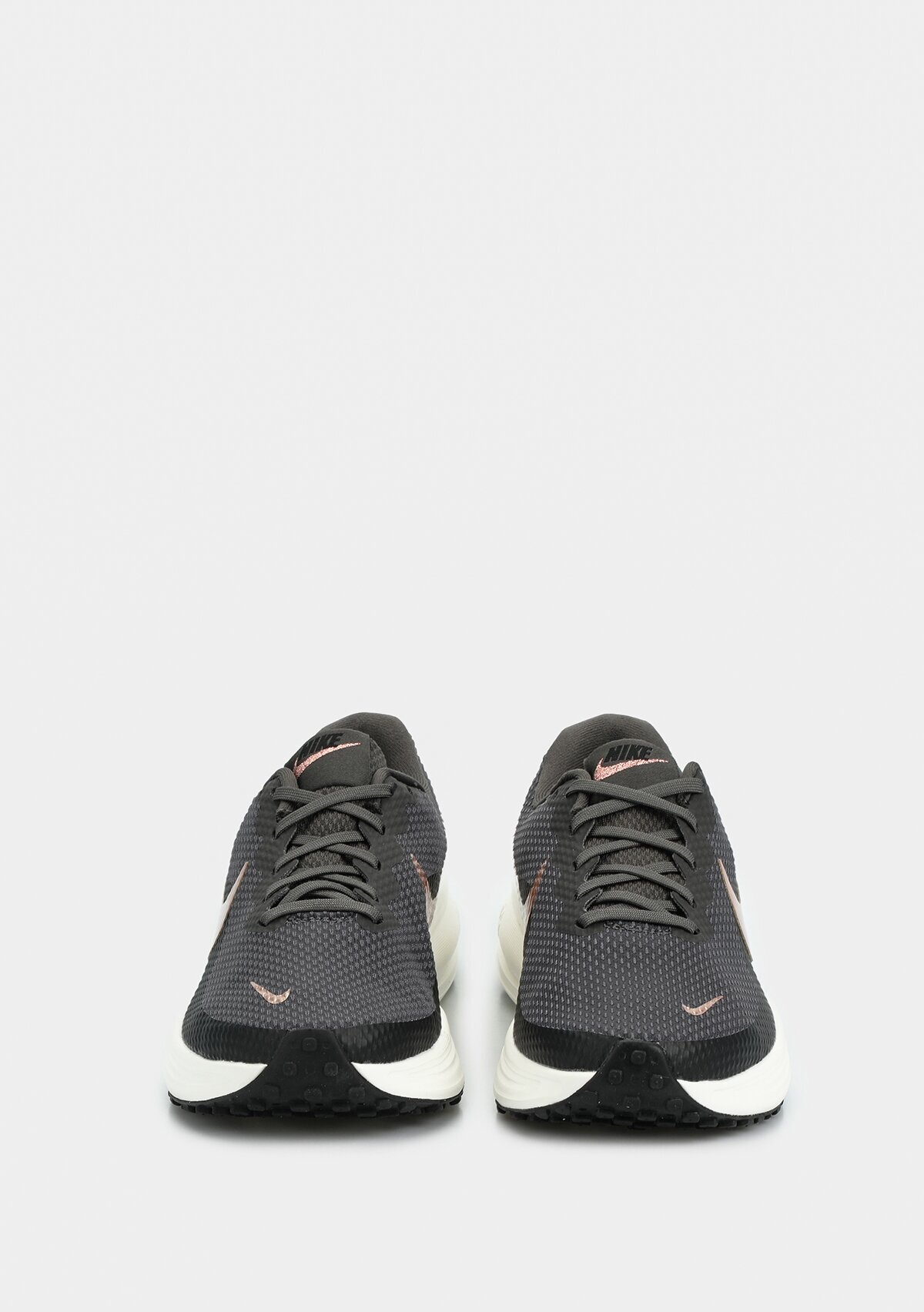 Nike Gri Nike Revolution 8