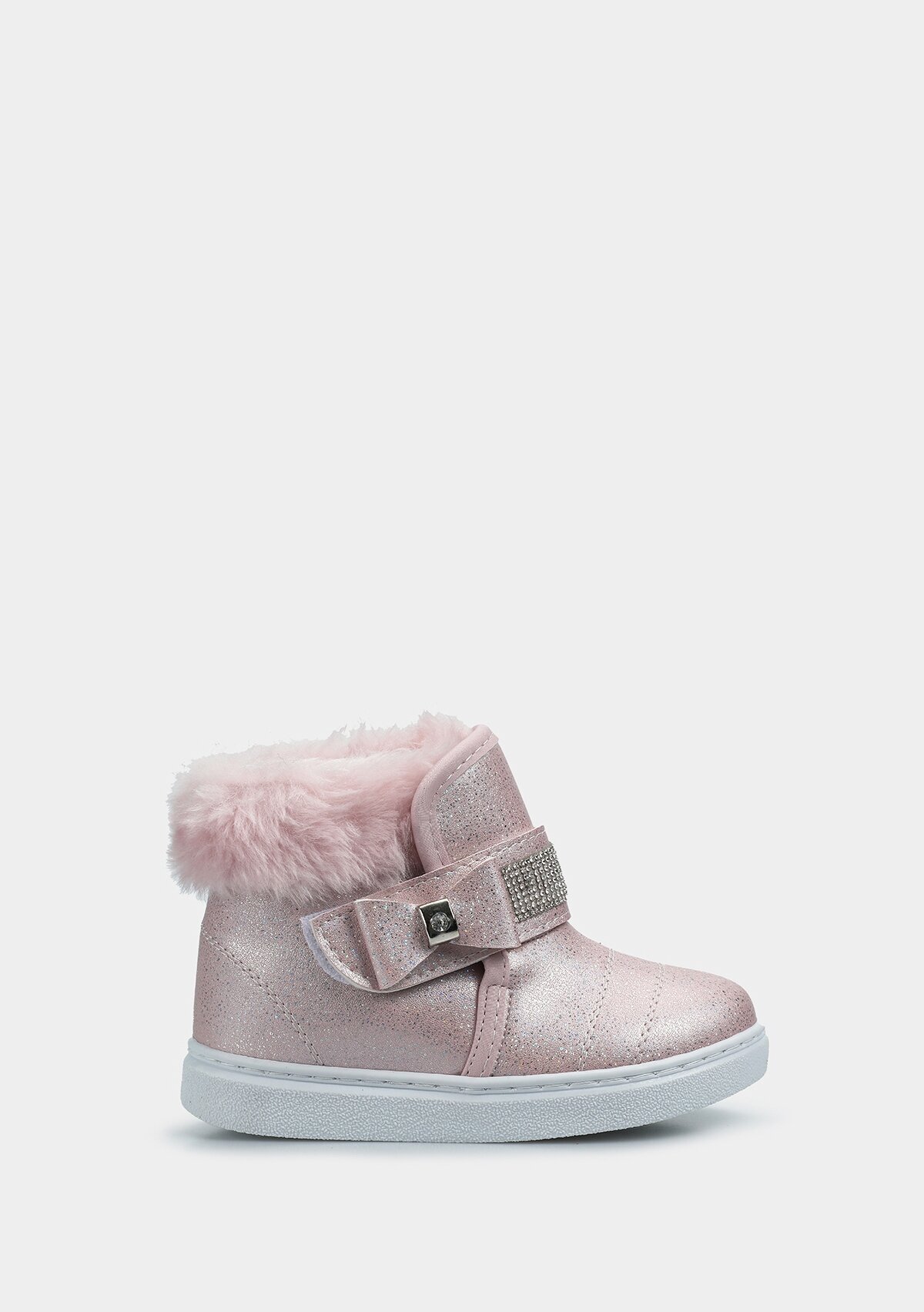 Pembe