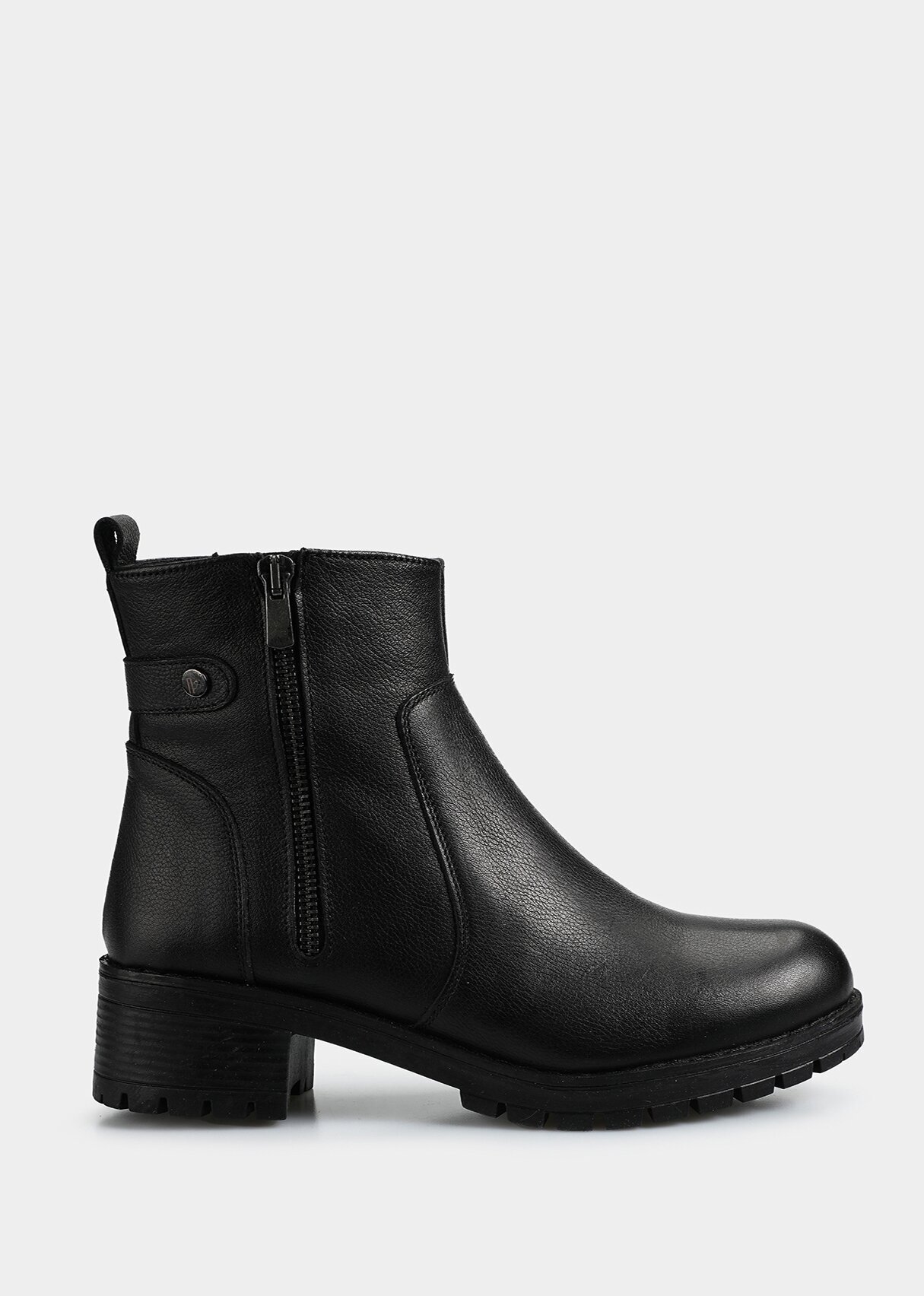 Siyah