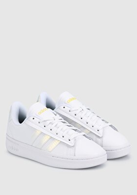 adidas Grand Court Alpha Beyaz Kadın Tenis Ayakkabısı Hq6600