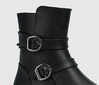 Provoq Siyah Kadın Bot