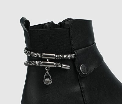 Provoq Siyah Kadın Bot