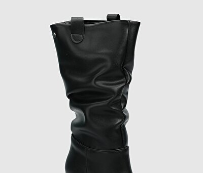 Provoq Siyah Kadın Bot