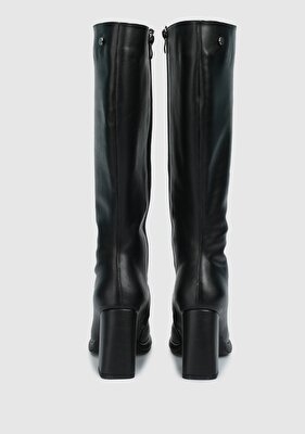 Provoq Siyah Kadın Bot