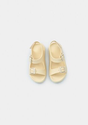 Igor Krem  Düz Sandalet