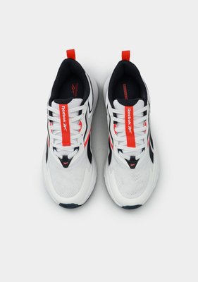 Reebok 6W Verse Beyaz Erkek Koşu Ayakkabı 102697968